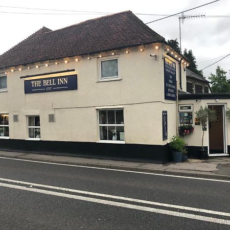The Bell Inn 솔즈베리 외부 사진